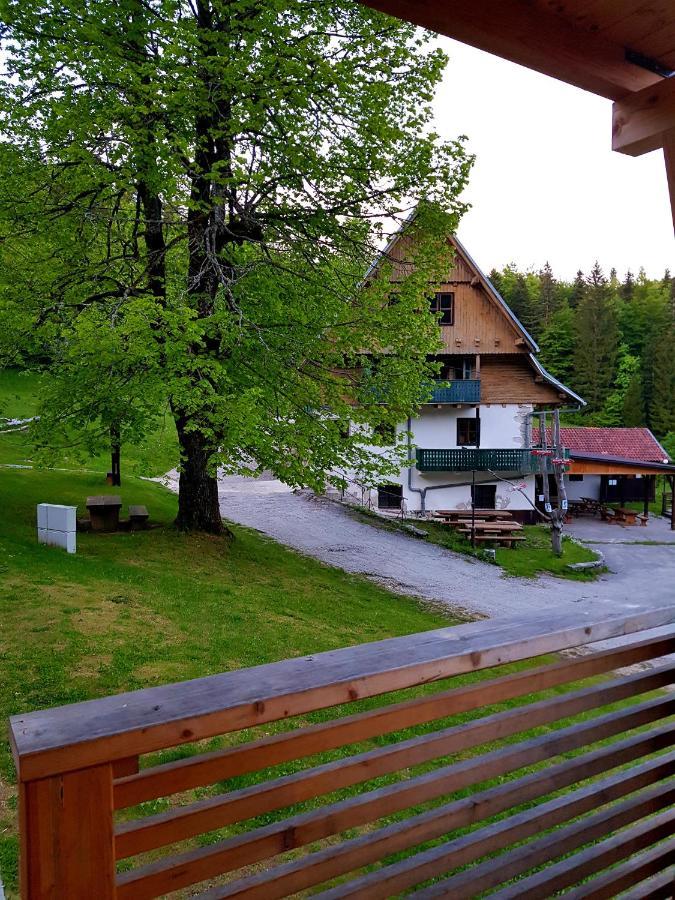 Planinski Dom Na Travni Gori Sodrazica المظهر الخارجي الصورة