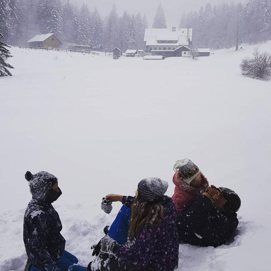 Planinski Dom Na Travni Gori Sodrazica المظهر الخارجي الصورة