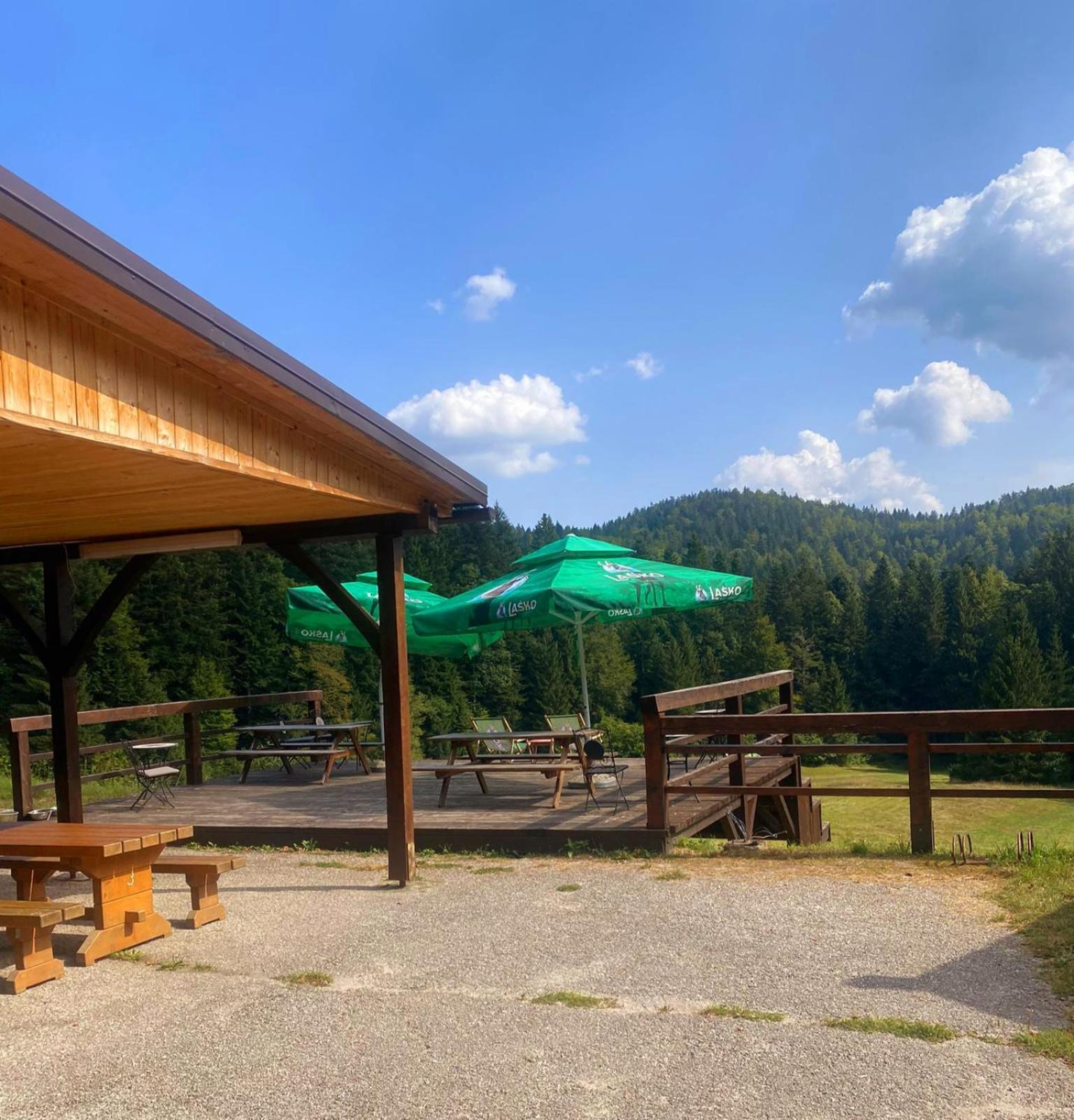 Planinski Dom Na Travni Gori Sodrazica المظهر الخارجي الصورة